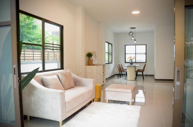 Temsiri Plus Minburi-Suvarnabhumi, Bangkok, Mitmaitri Road, Nong Chok, Bangkok, 4 Bedrooms, 175 sqm, Single Detached House For Sale, by Somsak Mongkolsawat, 500516917 - DDproperty.com