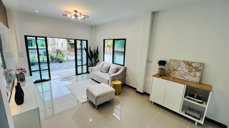 Temsiri Plus Minburi-Suvarnabhumi, Bangkok, Mitmaitri Road, Nong Chok, Bangkok, 4 Bedrooms, 175 sqm, Single Detached House For Sale, by Somsak Mongkolsawat, 500516917 - DDproperty.com