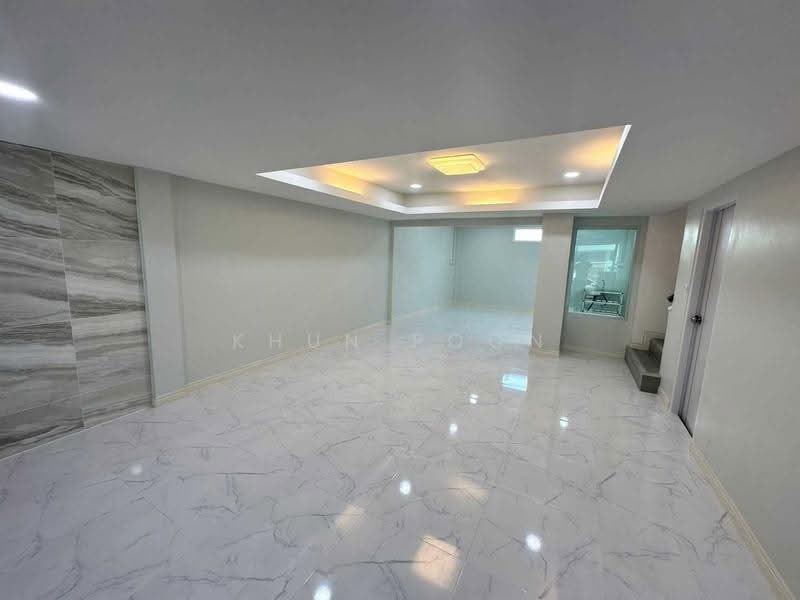 ให้เช่า โฮมออฟฟิศ 4 ชั้น จดบริษัทได้ ใกล้ MRT ลาดพร้าว 83 (SPSSR375), กรุงเทพ, ลาดพร้าว 83, พลับพลา, วังทองหลาง, กรุงเทพ, 350 ตร.ม., ตึกแถว-อาคารพาณิชย์ ให้เช่า, โดย Khun Poon, 500516933 - DDproperty.com