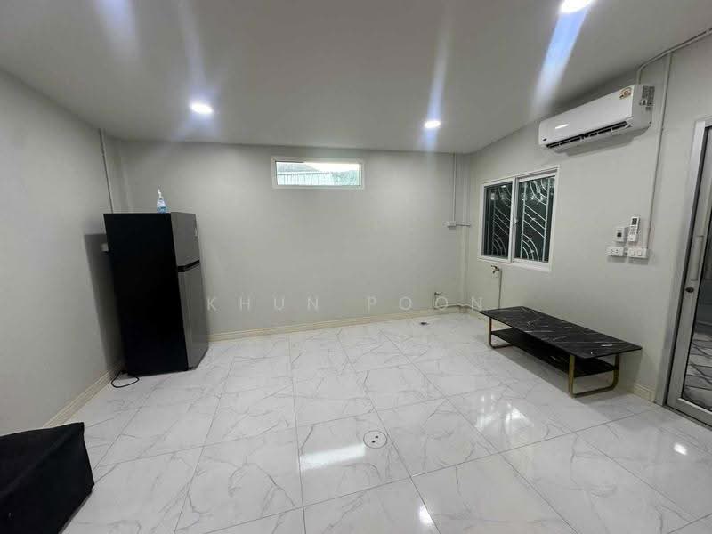4-Story Home Office for Rent | Company Registration Allowed | Near MRT Lat Phrao 83 (SPSSR375), Bangkok, ลาดพร้าว 83, Phlapphla, Wang Thonglang, Bangkok, , 350 sqm, Shophouse For Rent, by Khun Poon, 500516933 - DDproperty.com