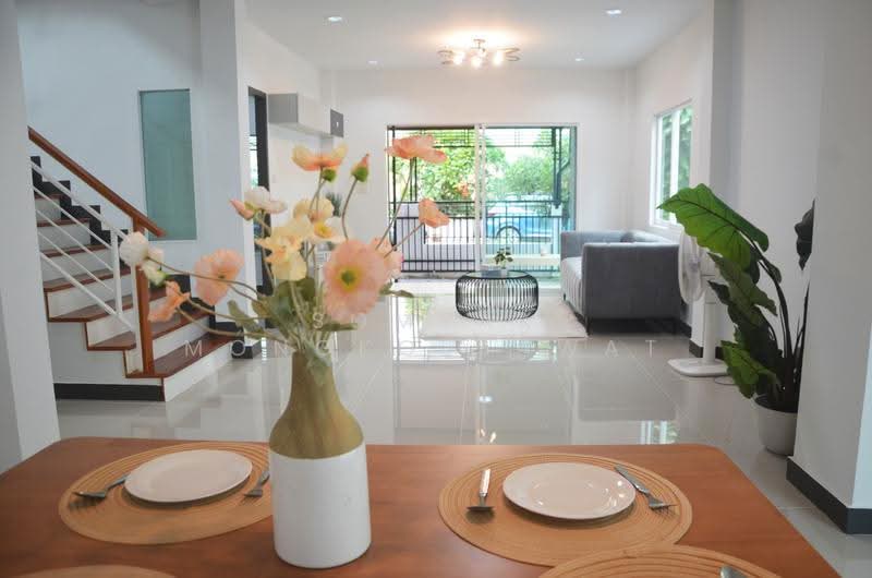 Noantawee Ville 5, Bangkok, Mit Maitri Road, Nong Chok, Bangkok, 4 Bedrooms, 175 sqm, Single Detached House For Sale, by Somsak Mongkolsawat, 500516943 - DDproperty.com