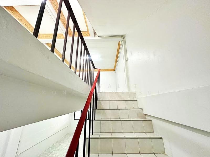 For Sale: 3.5-story Commercial Building with Rooftop, Bangkok, ฉิมพลี, Bang Ra Mat, Taling Chan, Bangkok, , 300 sqm, Shophouse For Sale, by CHAWALIT KONGSAKPAIBUL, 500516944 - DDproperty.com