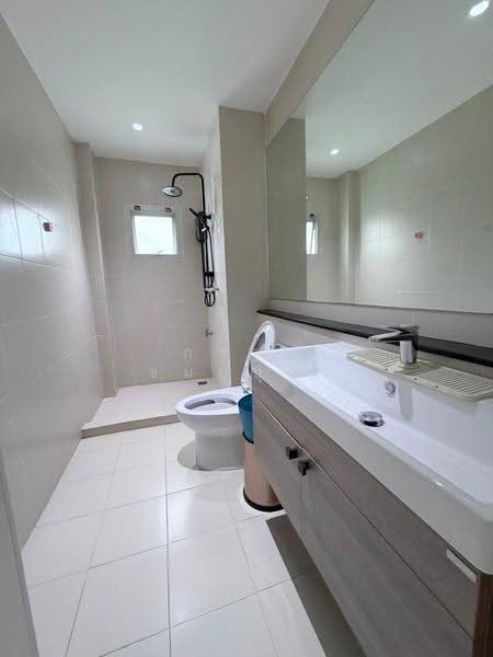 B-Square Rama 9 - Mengjai, Bangkok, Soi Sahakanpramoon, Wang Thonglang, Bangkok, 4 Bedrooms, 500 sqm, Townhouse For Rent, by การุณ ชมภูบุตร, 500516993 - DDproperty.com