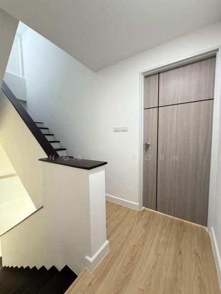 ทาวน์โฮม4 ชั้นลาดพร้าว 110 ถนนลาดพร้าว, Bangkok, Phlapphla, Wang Thonglang, Bangkok, 4 Bedrooms, 200 sqm, Townhouse For Sale, by Angsanaporn D, 500517020 - DDproperty.com