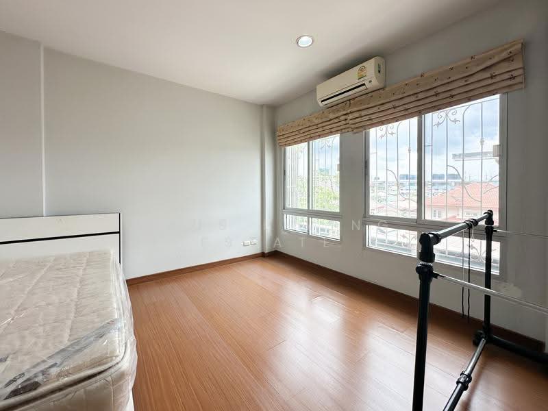 Baan Klang Krung The Royal Vienna Ratchavipa - Ratchadaphisek, Bangkok, Chatuchak, Chatuchak, Bangkok, 3 Bedrooms, 180 sqm, Townhouse For Sale, by Haus Living Estate, 500517029 - DDproperty.com