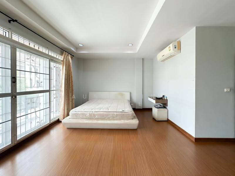 Baan Klang Krung The Royal Vienna Ratchavipa - Ratchadaphisek, Bangkok, Chatuchak, Chatuchak, Bangkok, 3 Bedrooms, 180 sqm, Townhouse For Sale, by Haus Living Estate, 500517029 - DDproperty.com