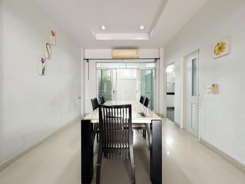 Baan Klang Krung The Royal Vienna Ratchavipa - Ratchadaphisek, Bangkok, Chatuchak, Chatuchak, Bangkok, 3 Bedrooms, 180 sqm, Townhouse For Sale, by Haus Living Estate, 500517029 - DDproperty.com