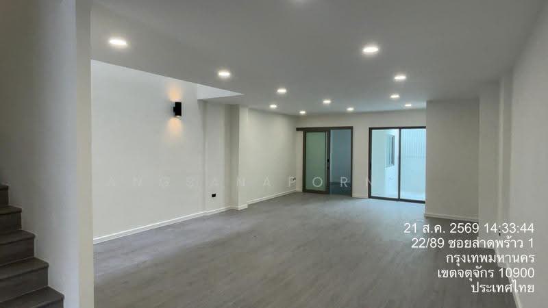 ทาวน์โฮม 3 ชั้น Modern Loft ใจกลางพหลโยธิน ซอยพหล 24, Bangkok, Jom Phon, Chatuchak, Bangkok, 3 Bedrooms, 400 sqm, Townhouse For Sale, by Angsanaporn D, 500517048 - DDproperty.com