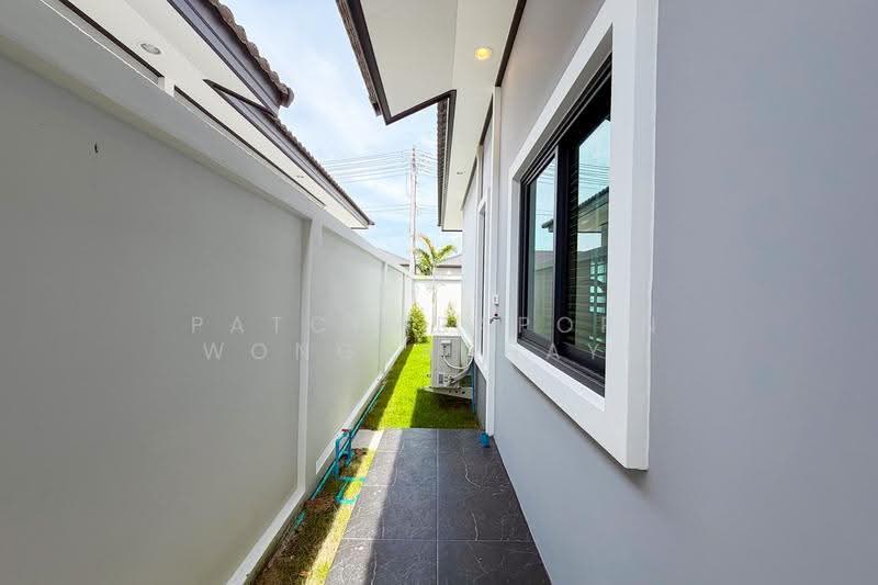 Move-In Ready Modern Pool Villa in Huai Yai, chon-buri, Huai Yai, Bang Lamung (Pattaya), Chon Buri (Pattaya), 3 Bedrooms, 220 sqm, Single Detached House For Sale, by Patcharaporn Wongsachayo, 500517068 - DDproperty.com