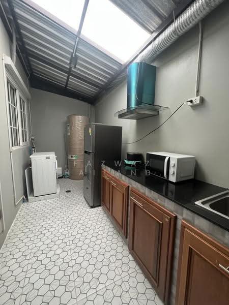 Golden Town 3 Bangna-Suanluang, Bangkok, Kanchanaphisek Road, Prawet, Bangkok, 3 Bedrooms, 103 sqm, Townhouse For Sale, by Fazwaz (Thailand) Co., Ltd., 500517069 - DDproperty.com