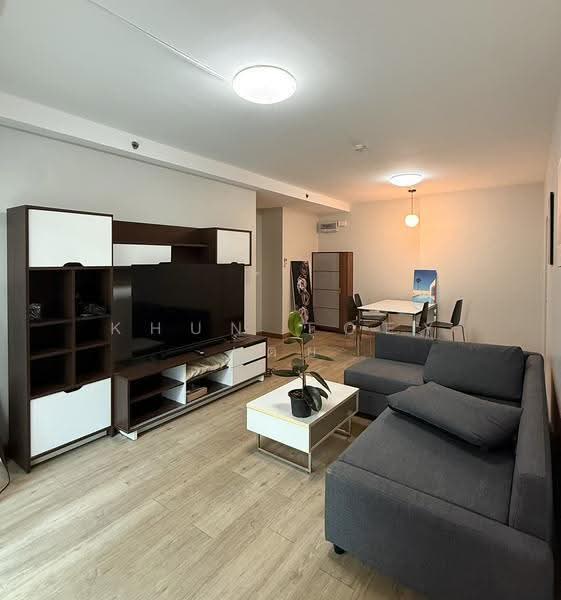 Supalai Park Ekkamai-Thonglor, bangkok, Petchaburi Road, Bang Kapi, Huai Khwang, Bangkok, 2 Bedrooms, 85 sqm, Condo For Rent, by Khun Toey เตย, 500517074 - DDproperty.com