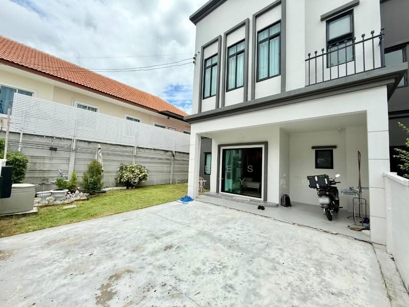 Britania Praksa Station : บริทาเนีย แพรกษา สเตชั่น, สมุทรปราการ, ถนนแพรกษา, แพรกษาใหม่, เมืองสมุทรปราการ, สมุทรปราการ, 150 ตร.ม., บ้านเดี่ยว ขาย, โดย The Best Property ตุ้ย, 500517098 - DDproperty.com