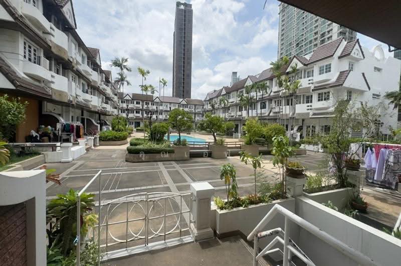 Regent 71 Place, Bangkok, Phra Kanong Nua, Watthana, Bangkok, 4 Bedrooms, 270 sqm, Townhouse For Sale, by คุณเอฟ, 500517177 - DDproperty.com
