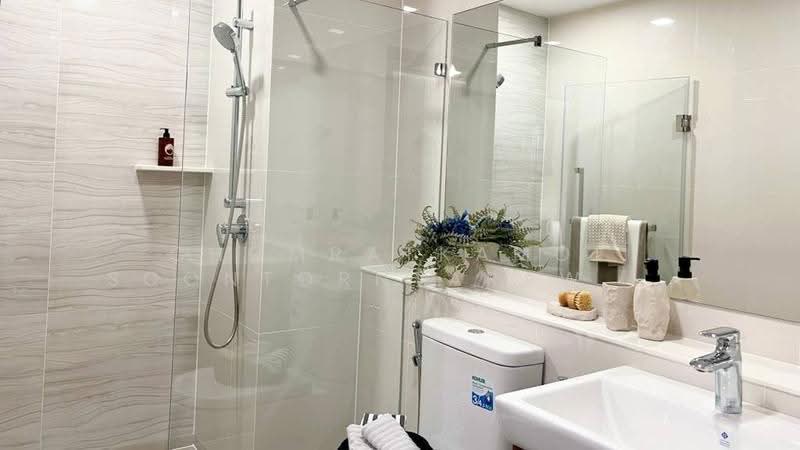 Life Phahon-Ladprao, Bangkok, 996 Phahonyothin Road, Jom Phon, Chatuchak, Bangkok, 1 Bedroom, 35 sqm, Condo For Sale, by Chomratkamol Soontorntarawong (Gor), 500517193 - DDproperty.com