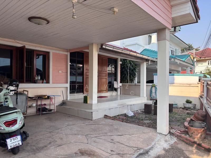 ขายบ้าน 2 ชั้น นวมินทร์ 70 คลองกุ่ม 4 ห้องนอน 196 ตร.ม. บ้านกว้างทำเลดี, กรุงเทพ, คลองกุ่ม, บึงกุ่ม, กรุงเทพ, 196 ตร.ม., บ้านเดี่ยว ขาย, โดย Fazwaz (Thailand) Co., Ltd., 500517217 - DDproperty.com