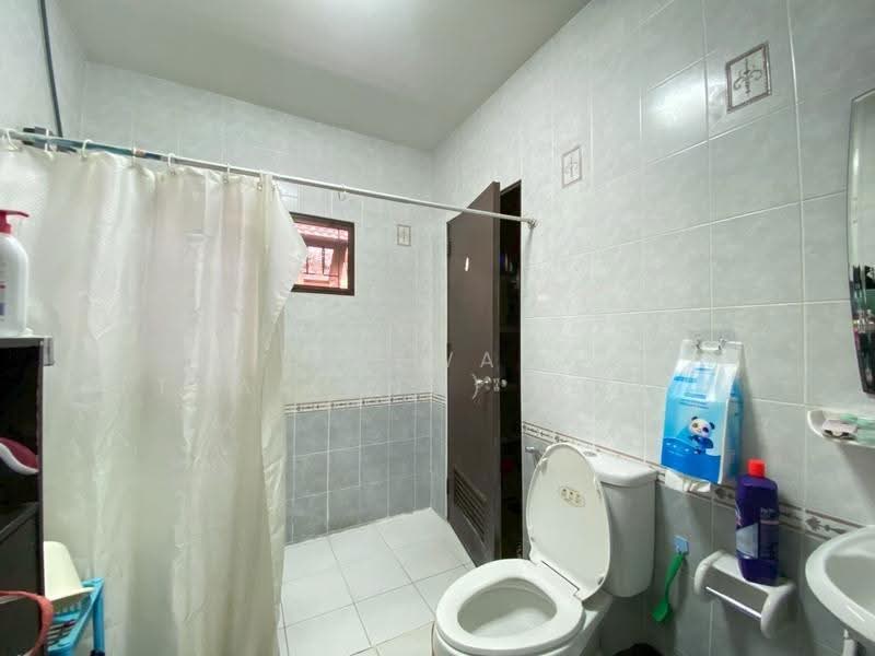 4-Bedroom House for Sale in Nawamin 70, Bangkok | 196 SQM 2-Storey Home, Bangkok, Khlong Kum, Bueng Kum, Bangkok, 4 Bedrooms, 196 sqm, Single Detached House For Sale, by Fazwaz (Thailand) Co., Ltd., 500517217 - DDproperty.com
