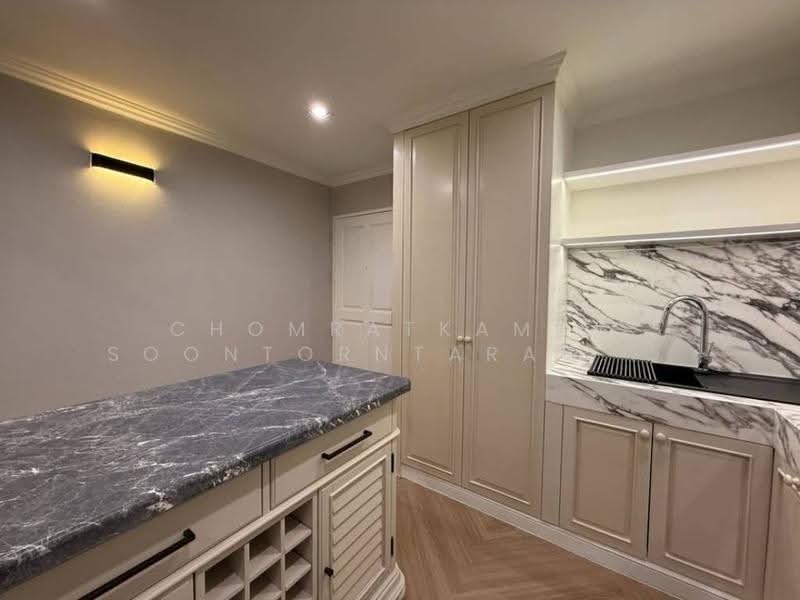 Top View Tower, Bangkok, Soi Sukhumvit 59, Khlong Tan Nua, Watthana, Bangkok, 3 Bedrooms, 120 sqm, Condo For Rent, by Chomratkamol Soontorntarawong (Gor), 500517271 - DDproperty.com
