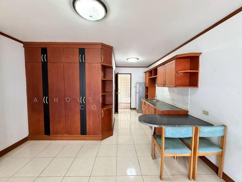 Sriracha Bay View, Chon Buri (Pattaya), Jermjomphon Road, Si Racha, Chon Buri (Pattaya), 1 Bedroom, 100 sqm, Condo For Sale, by A House Property Co.,Ltd., 500517301 - DDproperty.com