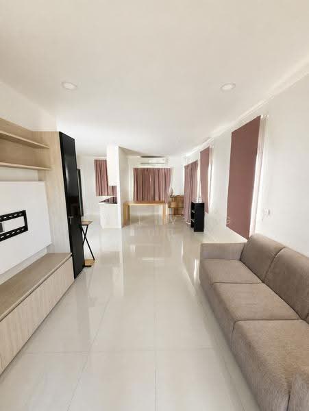 Britania Wongwaen Chatuchot : บริทาเนีย วงแหวน จตุโชติ, Pathum Thani, ถ. หทัยราษฎร์, Bung Kham Proi, Lam Luk Ka, Pathum Thani, 3 Bedrooms, 140 sqm, Semi-Detached House (Twin House) For Sale, by THE LIVING HUB, 500517316 - DDproperty.com