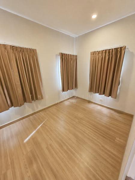 Britania Wongwaen Chatuchot : บริทาเนีย วงแหวน จตุโชติ, Pathum Thani, ถ. หทัยราษฎร์, Bung Kham Proi, Lam Luk Ka, Pathum Thani, 3 Bedrooms, 140 sqm, Semi-Detached House (Twin House) For Sale, by THE LIVING HUB, 500517316 - DDproperty.com