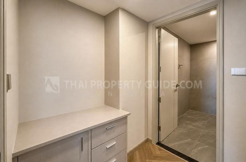 Le Raffine Sukhumvit 24, Bangkok, Soi Sukhumvit 24, Khong Tan, Khlong Toei, Bangkok, 3 Bedrooms, 371 sqm, Condo For Rent, by Khun Nita, 500517340 - DDproperty.com