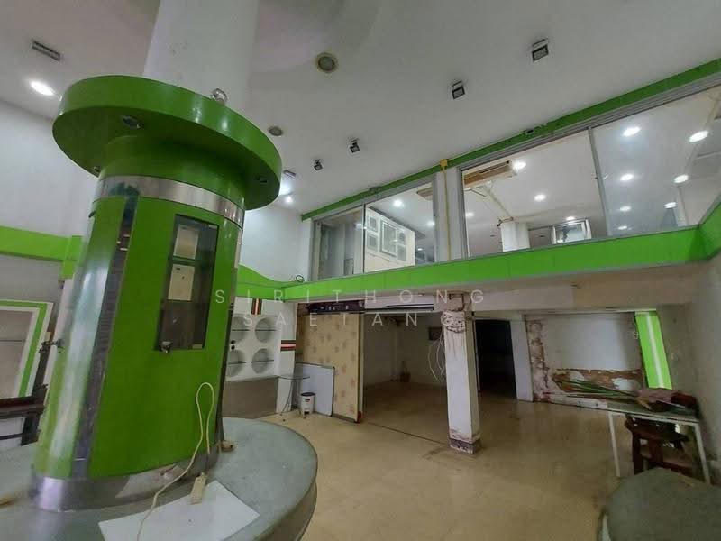 Commercial buildings 4.5 story (with cargo lift) Soi Chintakam, Mittraphap Road, Mueang Udon Thani, Udon Thani, มิตรภาพ, Mak Khaeng, Muang Udon Thani, Udon Thani, , 600 sqm, Shophouse For Sale, by Sirithong Saetang, 500517343 - DDproperty.com