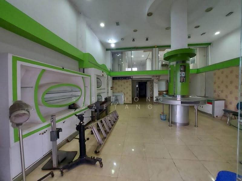 Commercial buildings 4.5 story (with cargo lift) Soi Chintakam, Mittraphap Road, Mueang Udon Thani, Udon Thani, มิตรภาพ, Mak Khaeng, Muang Udon Thani, Udon Thani, , 600 sqm, Shophouse For Sale, by Sirithong Saetang, 500517343 - DDproperty.com