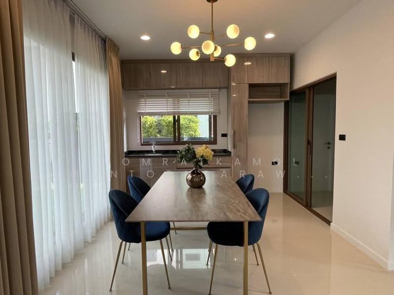Burasiri Krungthep Kreetha, Bangkok, 95 Soi Pracha Ruam Chai, Hua Mak, Bang Kapi, Bangkok, 4 Bedrooms, 196 sqm, Single Detached House For Rent, by Chomratkamol Soontorntarawong (Gor), 500517351 - DDproperty.com