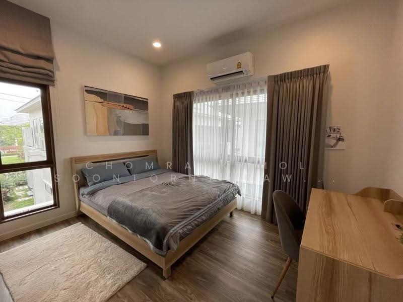 Burasiri Krungthep Kreetha, Bangkok, 95 Soi Pracha Ruam Chai, Hua Mak, Bang Kapi, Bangkok, 4 Bedrooms, 196 sqm, Single Detached House For Rent, by Chomratkamol Soontorntarawong (Gor), 500517351 - DDproperty.com