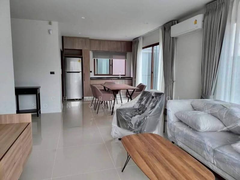 Burasiri Krungthep Kreetha, Bangkok, 95 Soi Pracha Ruam Chai, Hua Mak, Bang Kapi, Bangkok, 4 Bedrooms, 196 sqm, Single Detached House For Rent, by Chomratkamol Soontorntarawong (Gor), 500517356 - DDproperty.com