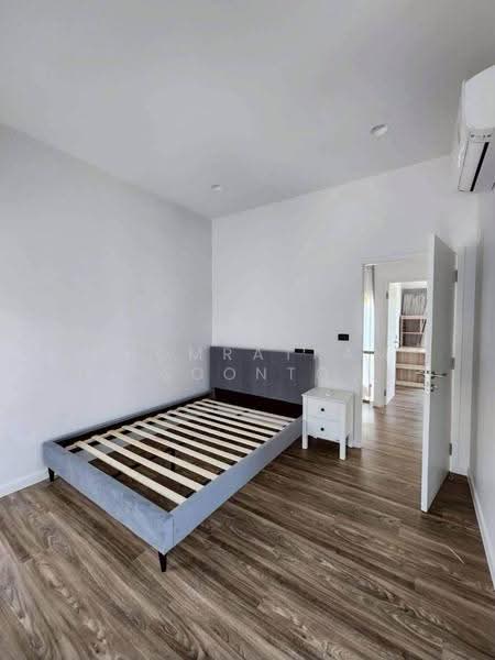 Burasiri Krungthep Kreetha, Bangkok, 95 Soi Pracha Ruam Chai, Hua Mak, Bang Kapi, Bangkok, 4 Bedrooms, 196 sqm, Single Detached House For Rent, by Chomratkamol Soontorntarawong (Gor), 500517356 - DDproperty.com