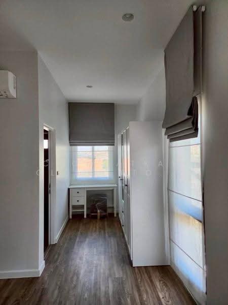 Burasiri Krungthep Kreetha, Bangkok, 95 Soi Pracha Ruam Chai, Hua Mak, Bang Kapi, Bangkok, 4 Bedrooms, 196 sqm, Single Detached House For Rent, by Chomratkamol Soontorntarawong (Gor), 500517356 - DDproperty.com