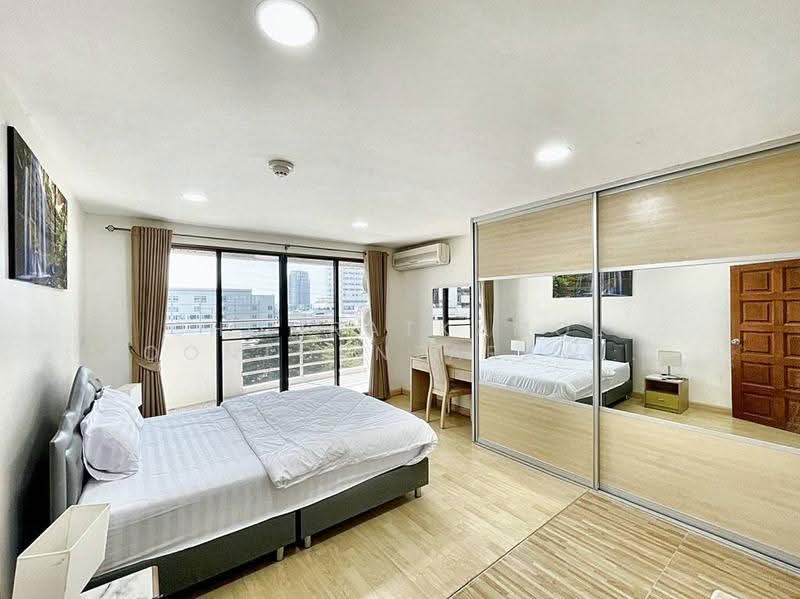 Floraville Condominium, Bangkok, 51 Pattanakarn, Suan Luang, Bangkok, 2 Bedrooms, 105 sqm, Condo For Sale, by Chomratkamol Soontorntarawong (Gor), 500517367 - DDproperty.com