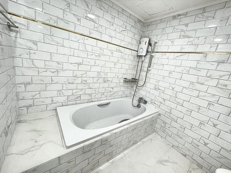 Floraville Condominium, Bangkok, 51 Pattanakarn, Suan Luang, Bangkok, 2 Bedrooms, 105 sqm, Condo For Sale, by Chomratkamol Soontorntarawong (Gor), 500517367 - DDproperty.com