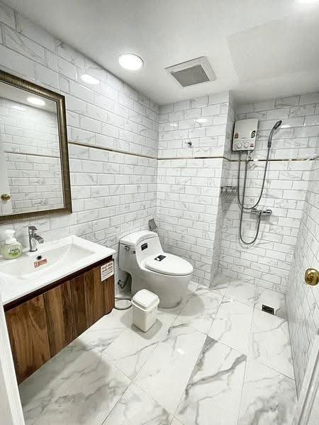 Floraville Condominium, Bangkok, 51 Pattanakarn, Suan Luang, Bangkok, 2 Bedrooms, 105 sqm, Condo For Sale, by Chomratkamol Soontorntarawong (Gor), 500517367 - DDproperty.com