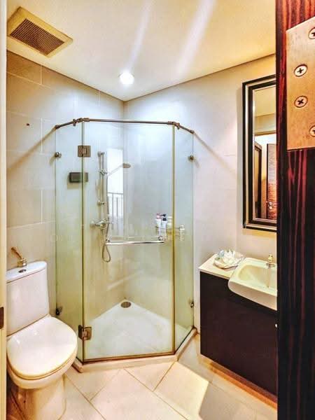 Watermark Chaophraya, Bangkok, Soi Charoennakorn 39-41, Charoennakorn Road, Bang Lam Phu Lang, Khlong San, Bangkok, 3 Bedrooms, 220 sqm, Condo For Sale, by Chomratkamol Soontorntarawong (Gor), 500517385 - DDproperty.com