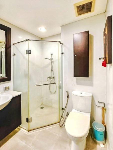 Watermark Chaophraya, Bangkok, Soi Charoennakorn 39-41, Charoennakorn Road, Bang Lam Phu Lang, Khlong San, Bangkok, 3 Bedrooms, 220 sqm, Condo For Rent, by Chomratkamol Soontorntarawong (Gor), 500517386 - DDproperty.com