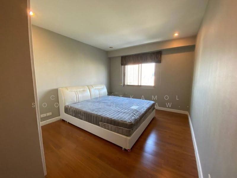 Royal Castle Sukhumvit, Bangkok, 30 Soi Sukhumvit 39, Khlongtoei Nua, Watthana, Bangkok, 3 Bedrooms, 167 sqm, Condo For Sale, by Chomratkamol Soontorntarawong (Gor), 500517391 - DDproperty.com