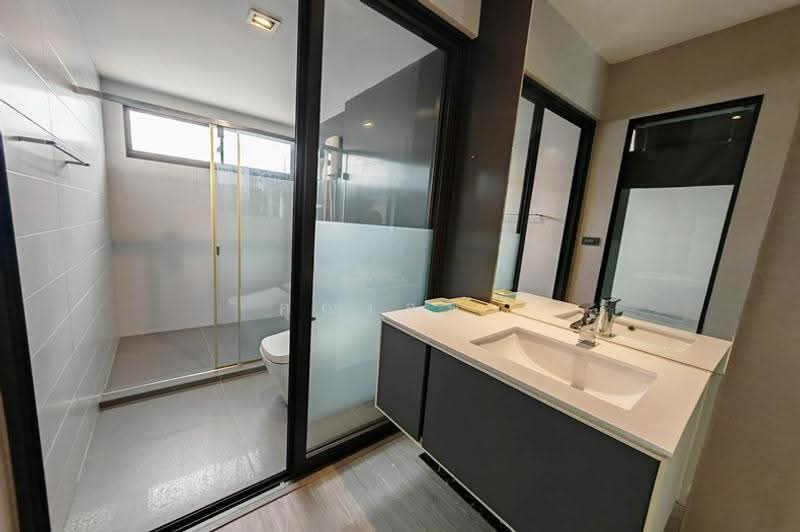 Landmark Ekamai-Ramindra, Bangkok, Sukhonthasawat Road, Lat Phrao, Bangkok, 5 Bedrooms, 172 sqm, Townhouse For Sale, by คุณเจษ, 500517443 - DDproperty.com