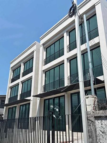 ให้เช่า ออฟฟิศ+โกดัง พร้อมใช้งาน ทำเลบางนา-ตราด (SPSSR379), กรุงเทพ, บางนา-ตราด, บางนาใต้, บางนา, กรุงเทพ, 384 ตร.ม., ตึกแถว-อาคารพาณิชย์ ให้เช่า, โดย Khun Poon, 500517449 - DDproperty.com