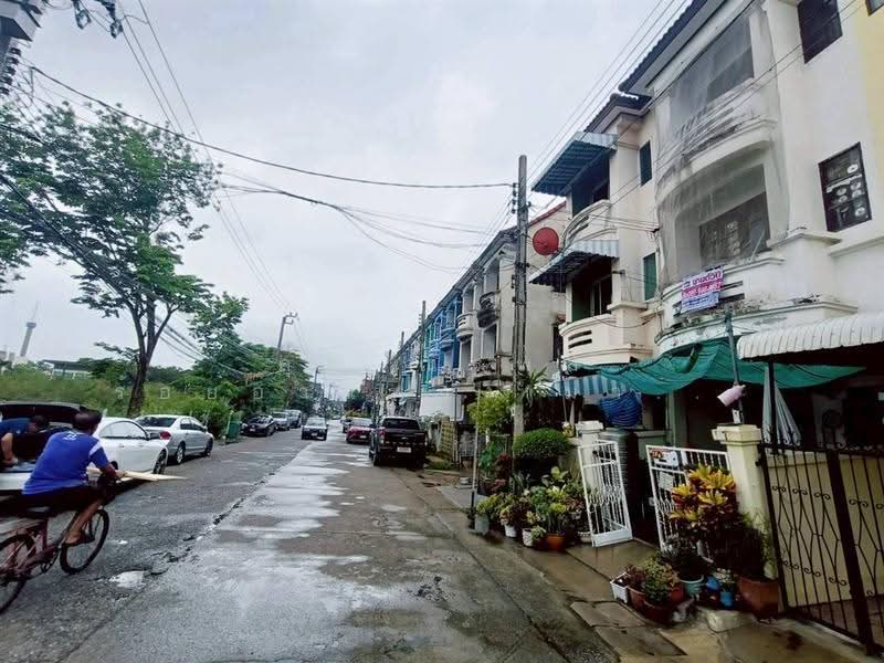 บ้านรังสิยา รามอินทรา74, กรุงเทพ, ถนนรามอินทรา, คันนายาว, กรุงเทพ, 140 ตร.ม., ทาวน์เฮ้าส์ ขาย, โดย คุณ ณัฐพล ร้อยอำแพง (มาร์ค), 500517472 - DDproperty.com