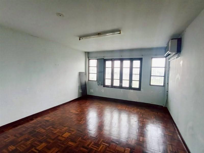 บ้านรังสิยา รามอินทรา74, กรุงเทพ, ถนนรามอินทรา, คันนายาว, กรุงเทพ, 140 ตร.ม., ทาวน์เฮ้าส์ ขาย, โดย คุณ ณัฐพล ร้อยอำแพง (มาร์ค), 500517472 - DDproperty.com