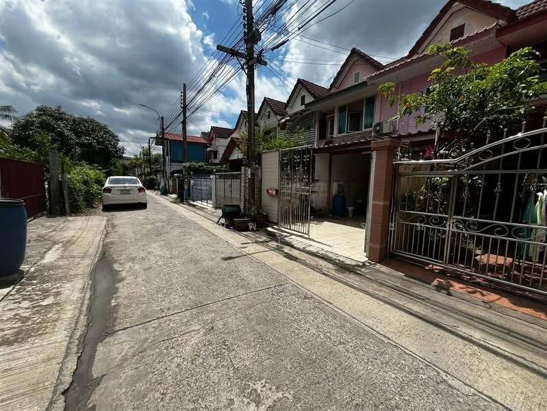 สุขหทัย ซอยสามวา17, กรุงเทพ, ถนนสุวินทวงศ์, บางชัน, คลองสามวา, กรุงเทพ, 70 ตร.ม., ทาวน์เฮ้าส์ ขาย, โดย คุณ ภาณุพงษ์ จะมณี (ออโต้), 500517506 - DDproperty.com
