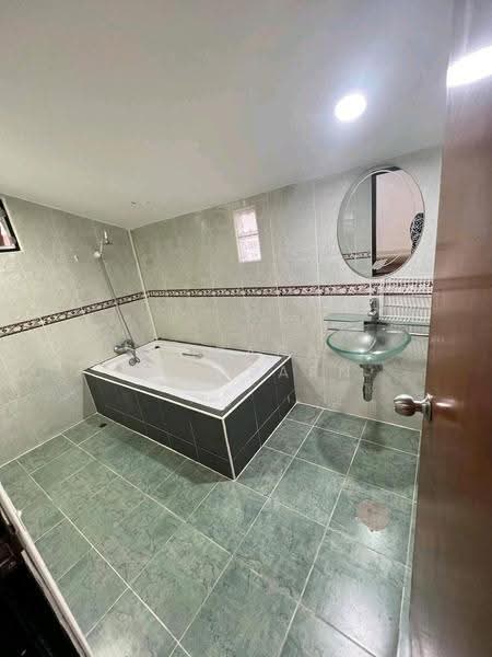 Sammakorn (Ramkhamhaeng 110), Bangkok, Saphan Sung, Bangkok, 3 Bedrooms, 160 sqm, Single Detached House For Rent, by Airada Parasarn, 500517515 - DDproperty.com