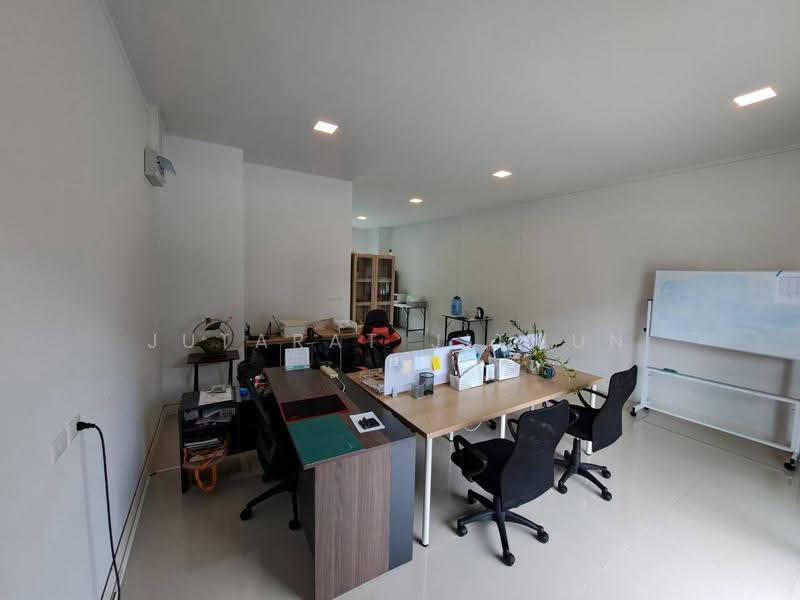 Siri Avenue Bangna : สิริ อเวนิว บางนา, สมุทรปราการ, 624 ถ.รัตนราช, บางบ่อ, สมุทรปราการ, 225 ตร.ม., ทาวน์เฮ้าส์ ให้เช่า, โดย Jutarat Jitmun, 500517528 - DDproperty.com