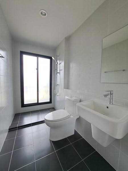 Siri Avenue Bangna, Samut Prakan, 624 Rattanarat Road, Bang Bo, Samut Prakan, 3 Bedrooms, 225 sqm, Townhouse For Rent, by Jutarat Jitmun, 500517528 - DDproperty.com
