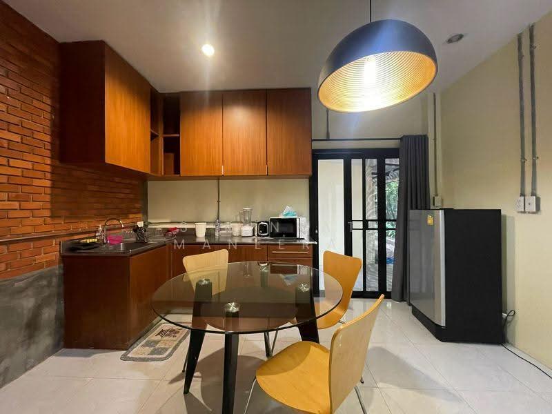 Home Office, Chiang Mai, Nong Pa Krang, Muang Chiang Mai, Chiang Mai, 7 Bedrooms, 300 sqm, Single Detached House For Rent, by Sirinrat Maneerat, 500517531 - DDproperty.com