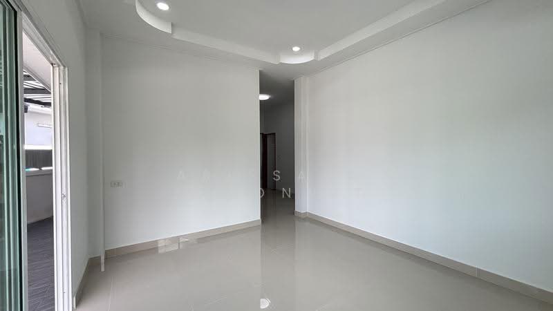 Brand-new home in the Pong–Takhian Tia area, Chon Buri (Pattaya), Ta Khian Tia, Bang Lamung (Pattaya), Chon Buri (Pattaya), 3 Bedrooms, 196 sqm, Single Detached House For Sale, by Arissara Kamonrit, 500517550 - DDproperty.com