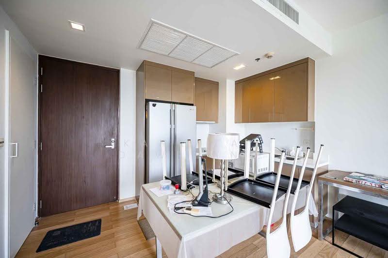 Siri At Sukhumvit, Bangkok, 902 Sukhumvit Road, Phra Kanong, Khlong Toei, Bangkok, 2 Bedrooms, 69 sqm, Condo For Rent, by Kanrutai Dawruang, 500517553 - DDproperty.com