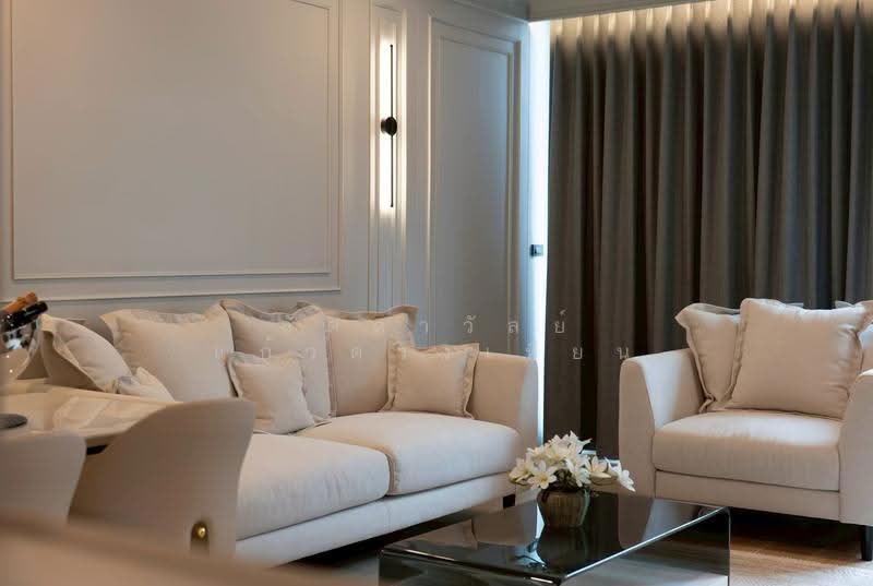Siri Residence, Bangkok, 21 Soi Sukhumvit 24, Khong Tan, Khlong Toei, Bangkok, 2 Bedrooms, 98 sqm, Condo For Sale, by ลัดดาวัลย์ แก้วดวงเทียน, 500517555 - Livingroom - DDproperty.com